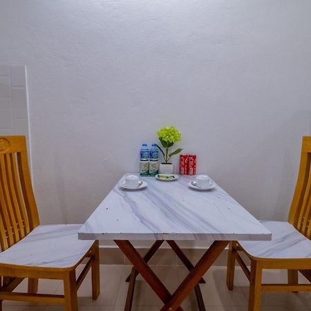 Zuka Hotel & Apartment Da Nang Esterno foto